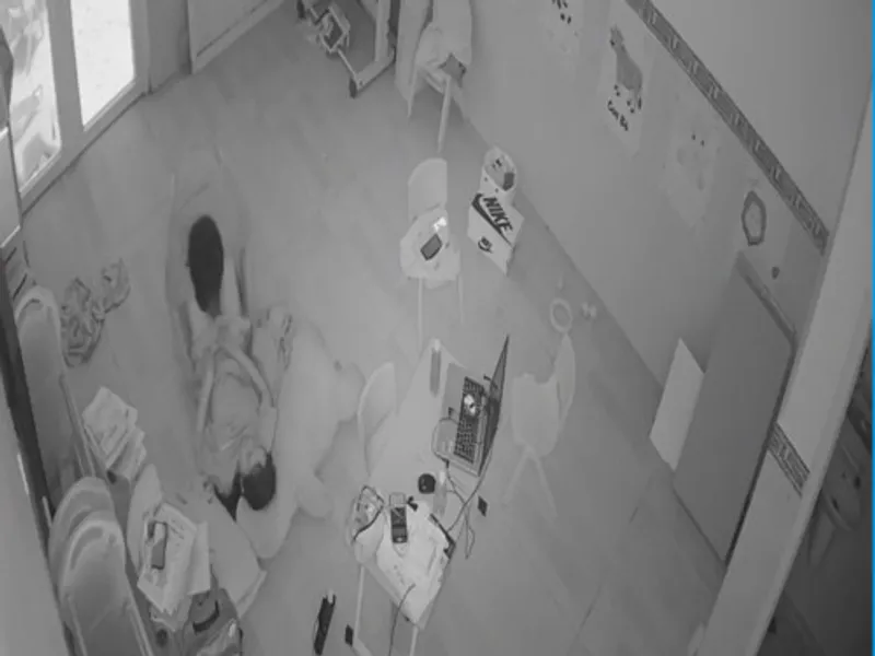 Lộ clip phang cùng cô bạn gái tại phòng khách