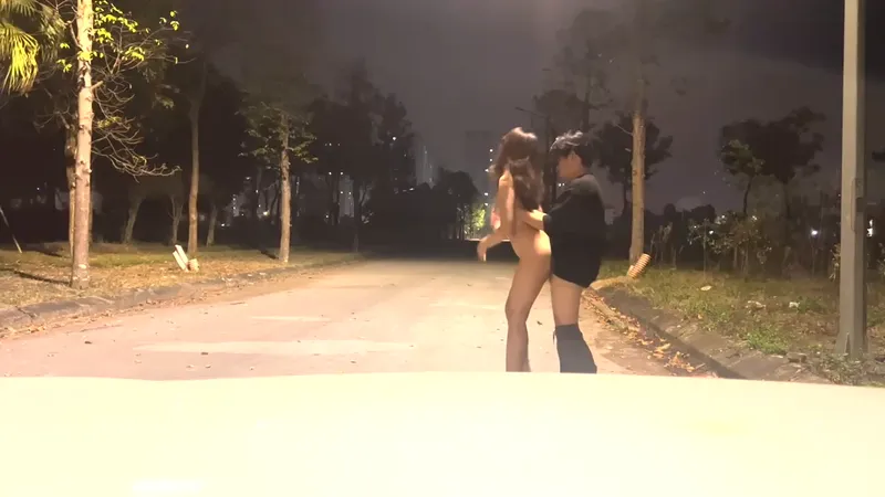 Hành trình dụ dỗ ghệ dâm chơi public phần 2